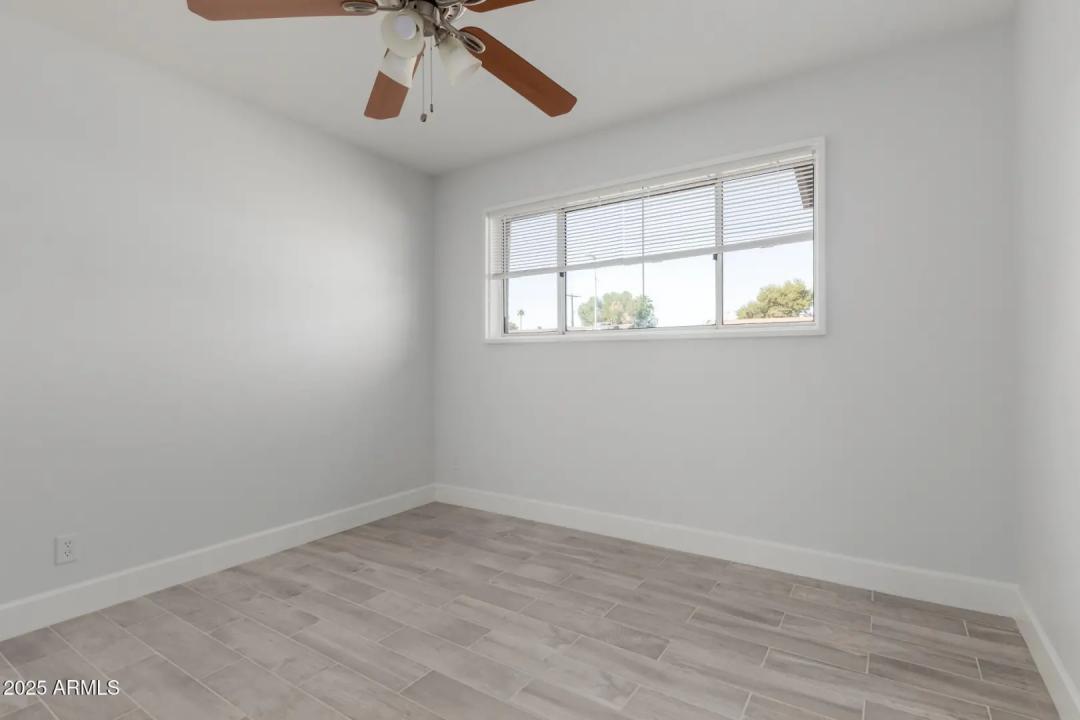 Real Estate Picture 10