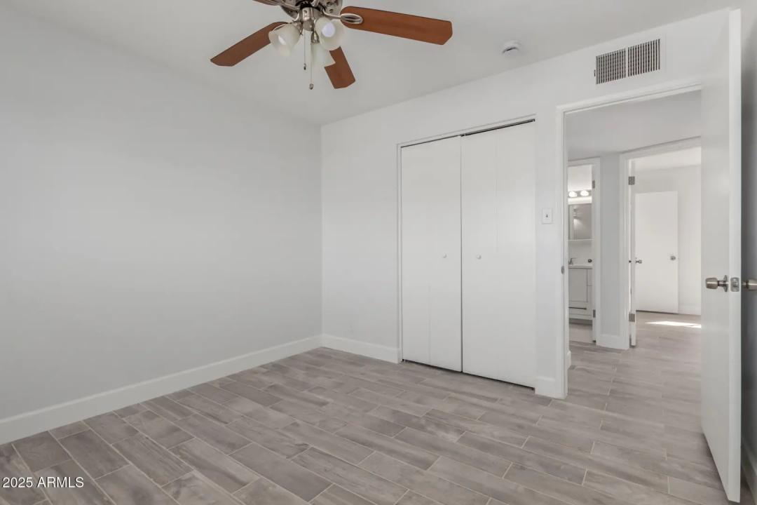 Real Estate Picture 11