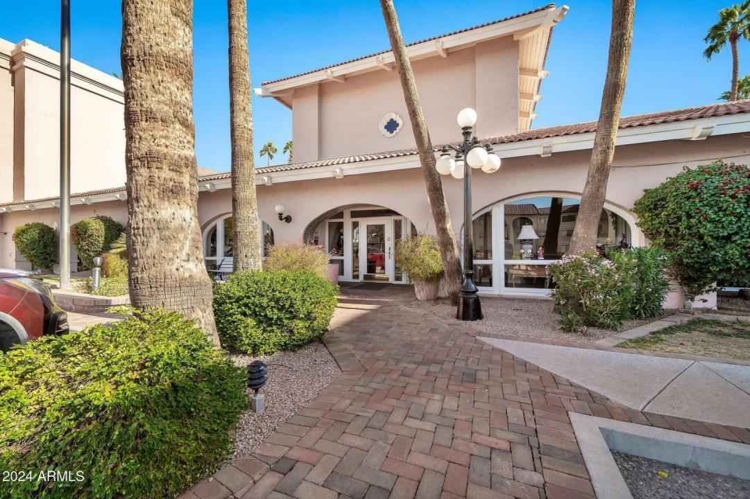 Real Estate Picture 25