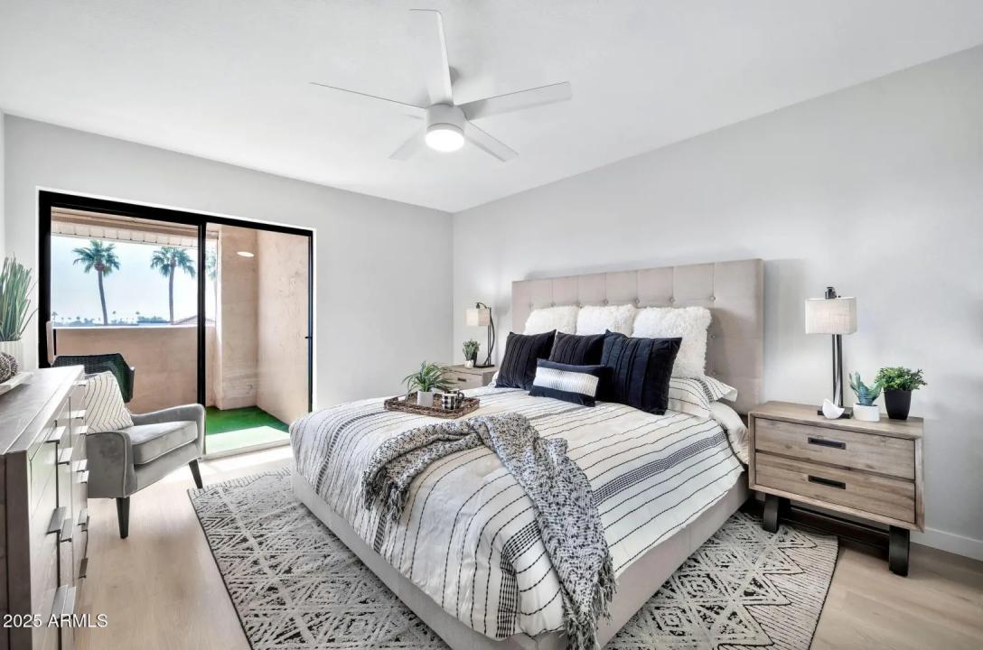 Real Estate Picture 12