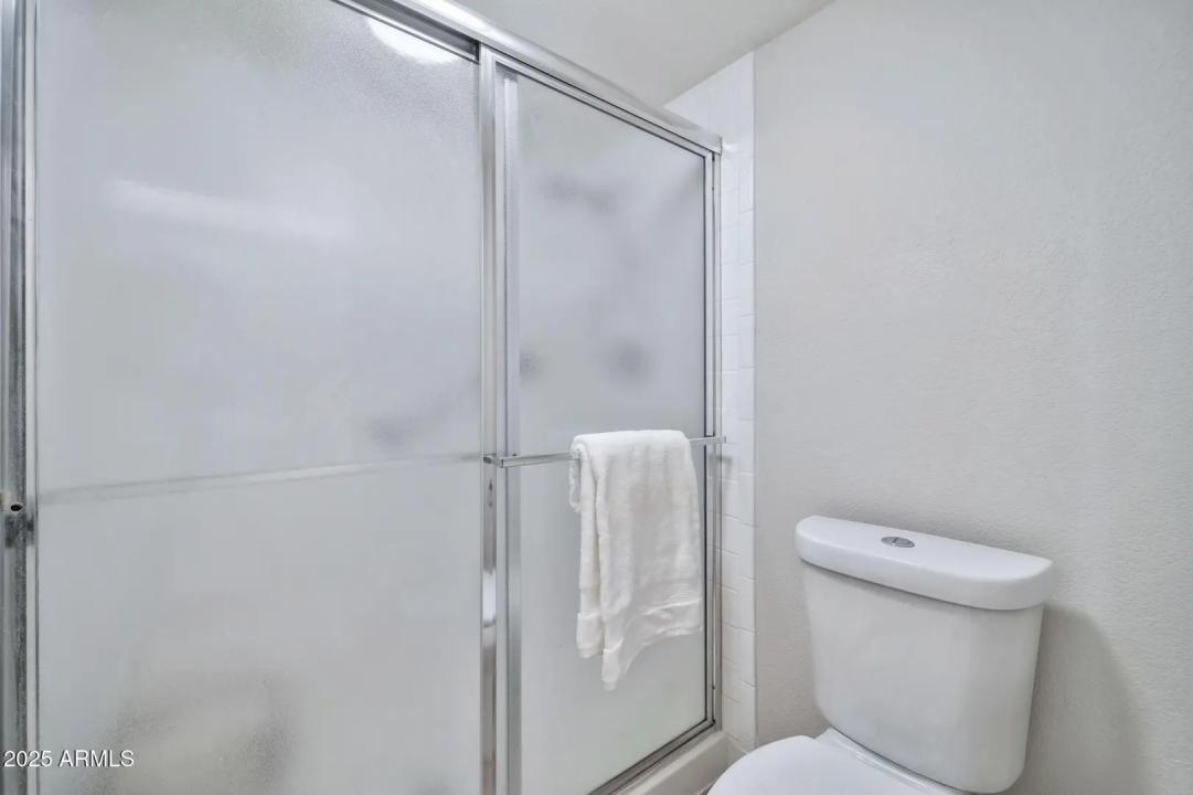 Real Estate Picture 16