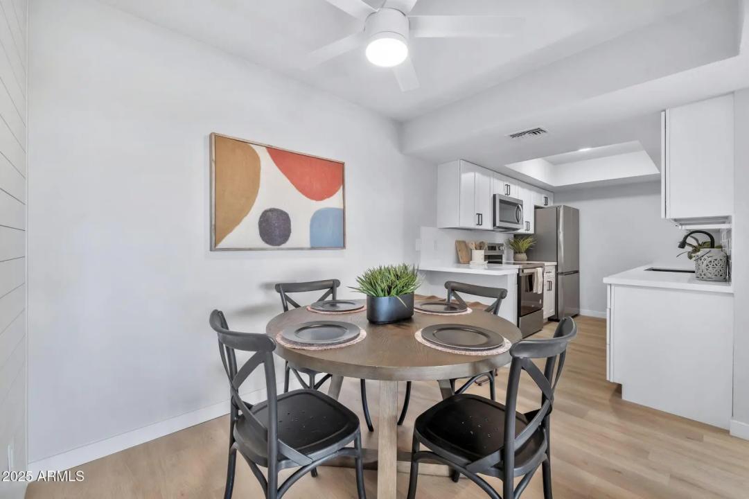 Real Estate Picture 9