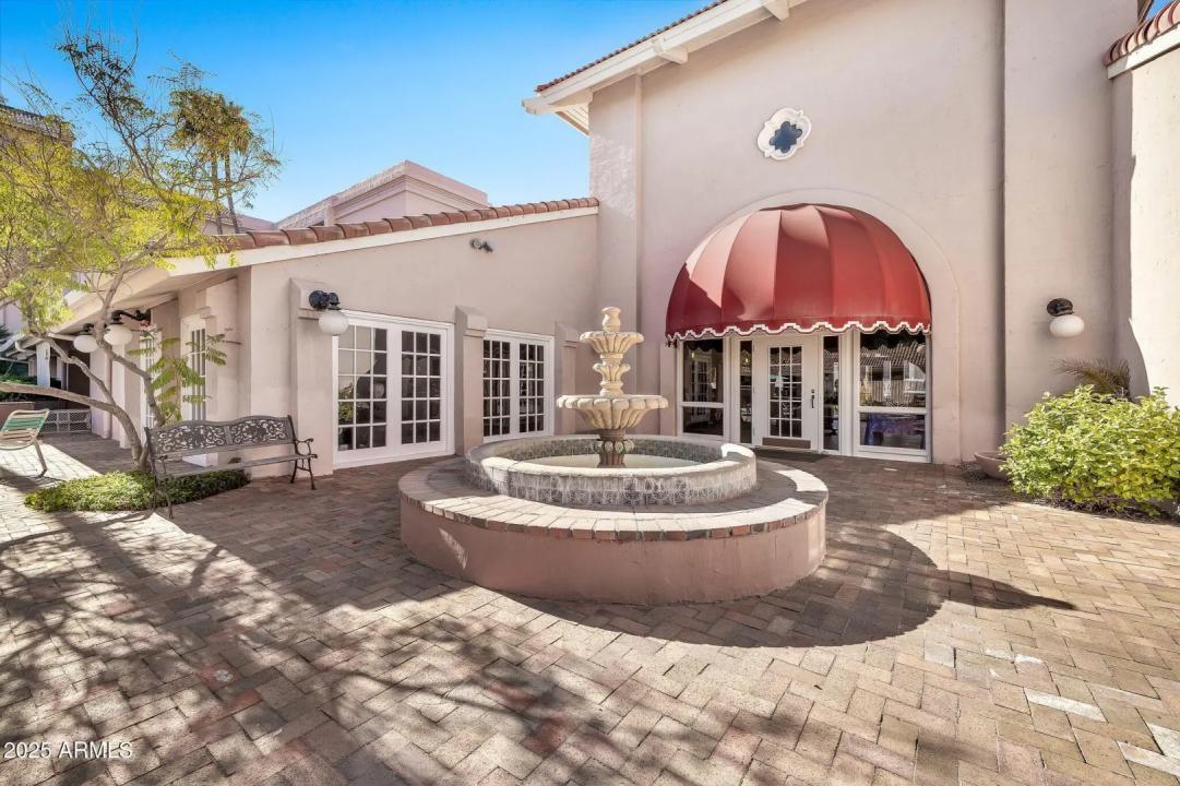 Real Estate Picture 24