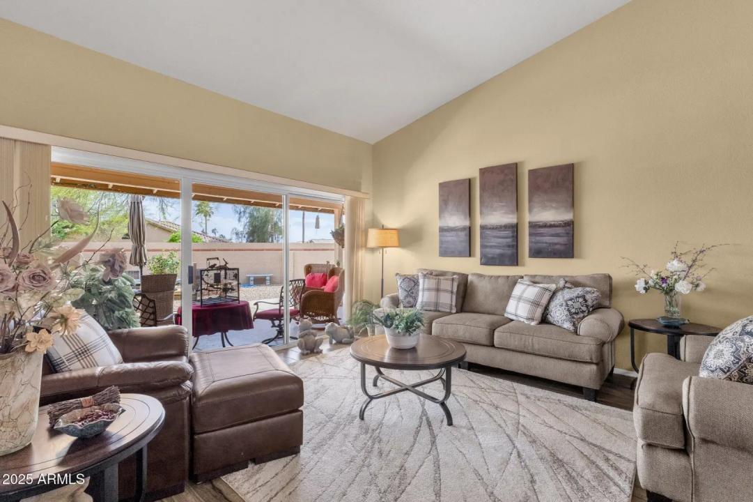 Real Estate Picture 10