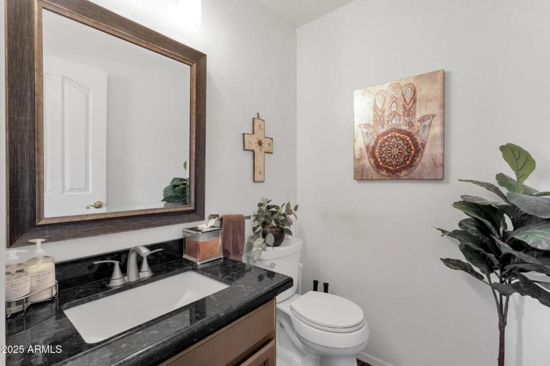 Real Estate Picture 14