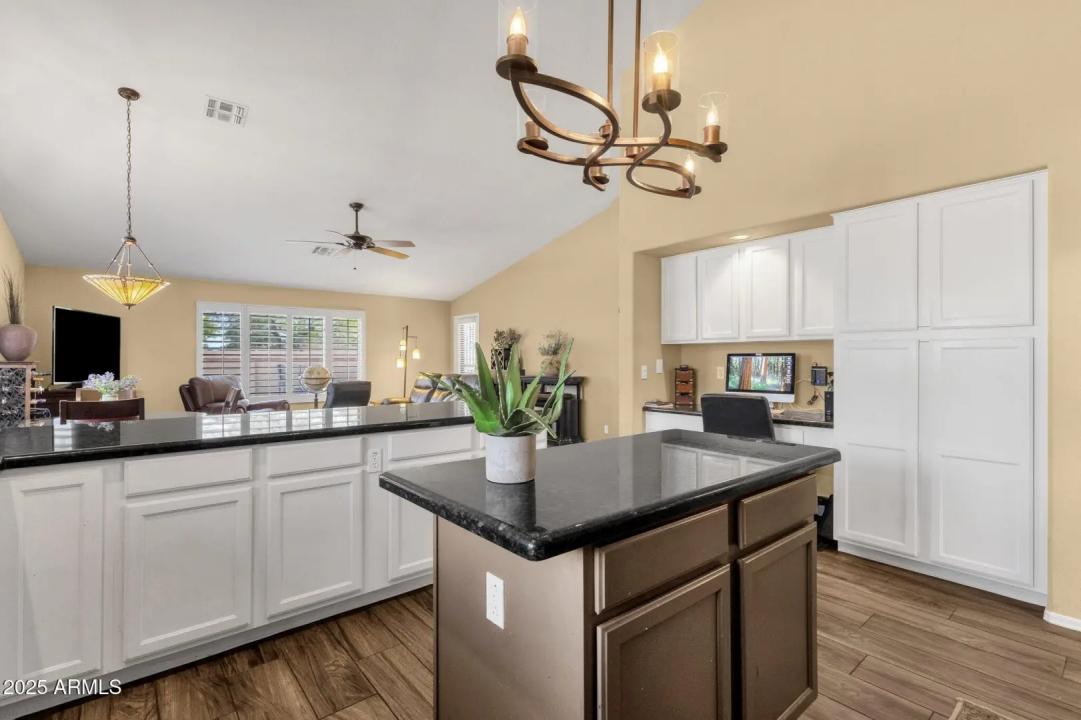 Real Estate Picture 21