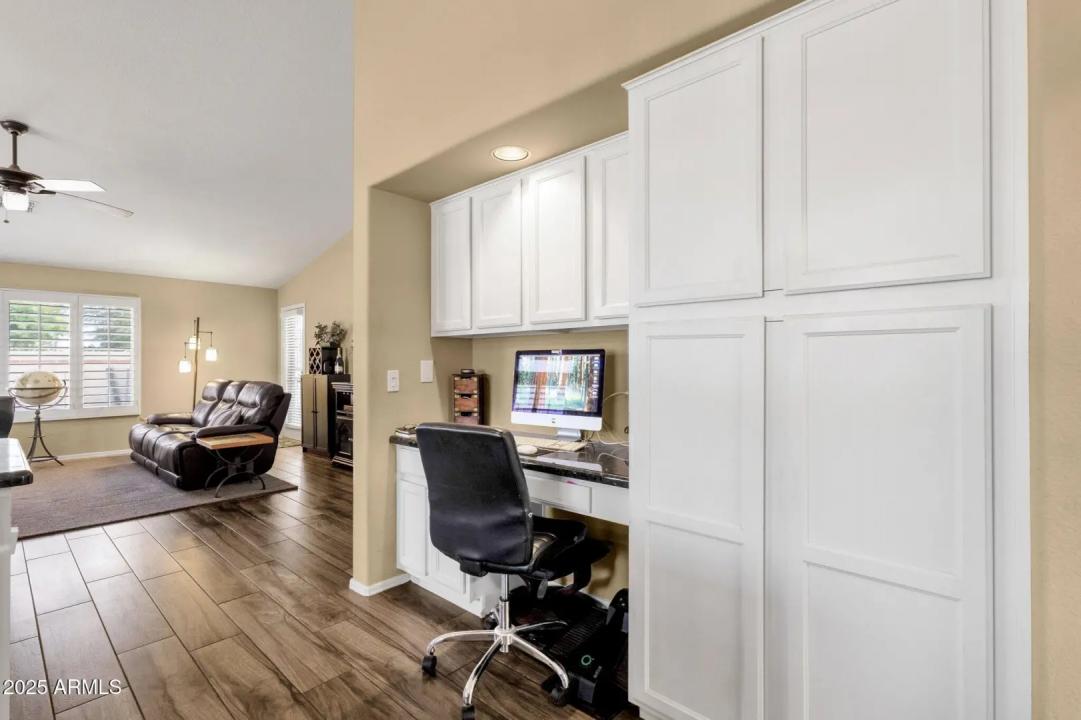 Real Estate Picture 23