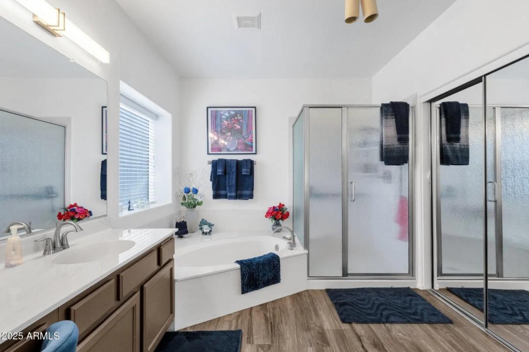 Real Estate Picture 33