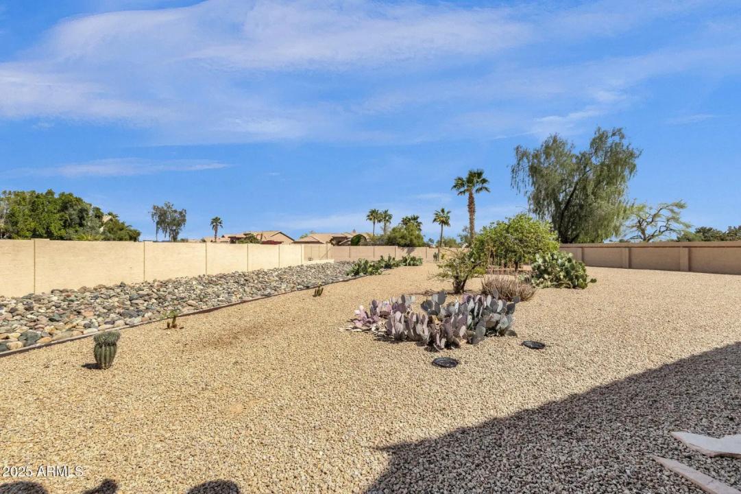 Real Estate Picture 50