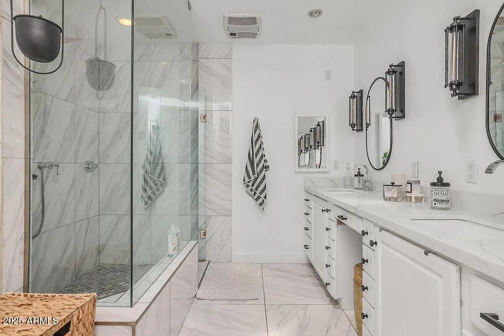 Real Estate Picture 25