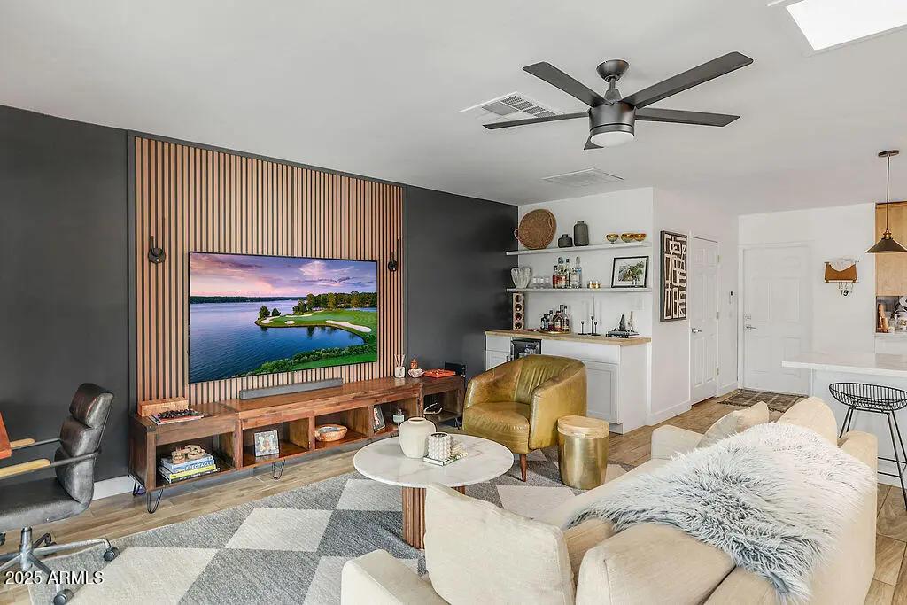 Real Estate Picture 19