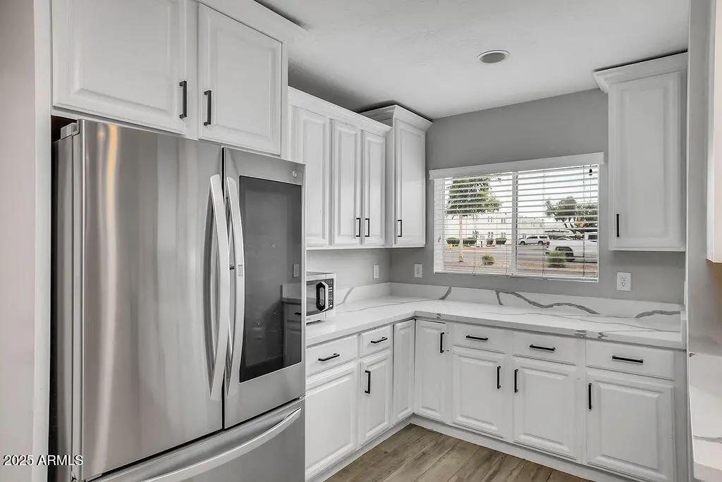 Real Estate Picture 5