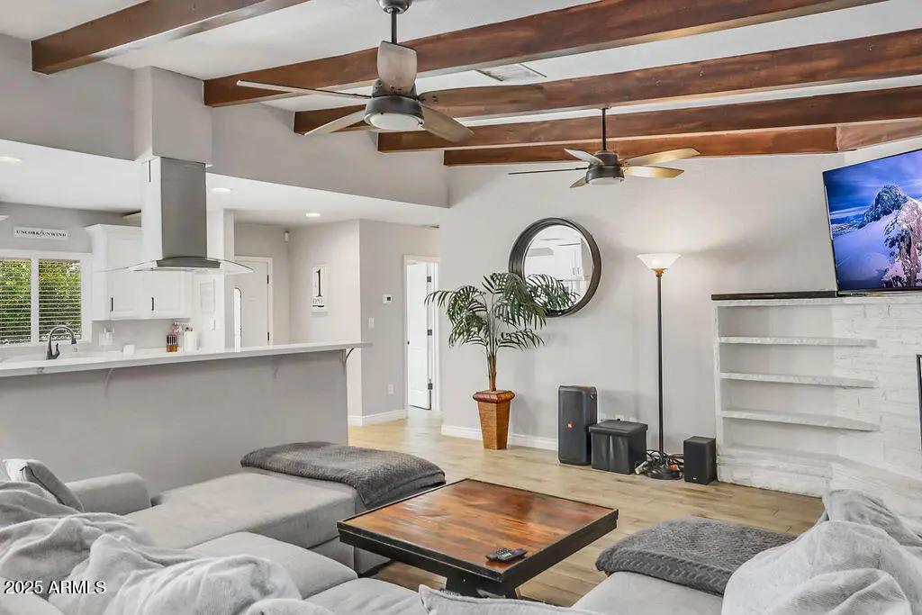 Real Estate Picture 11