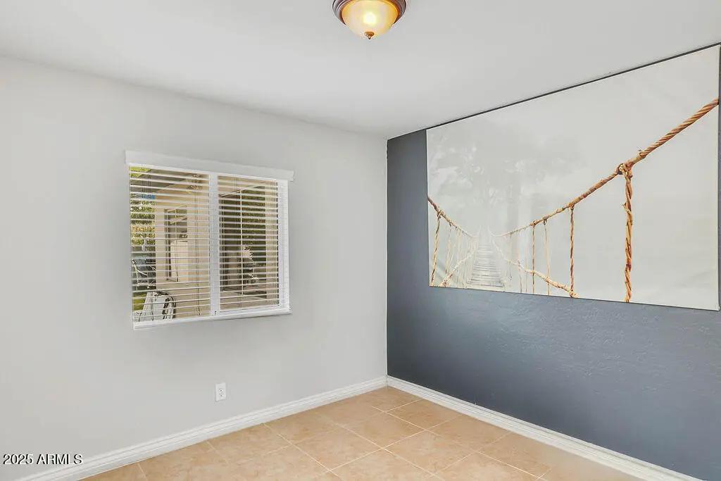 Real Estate Picture 21