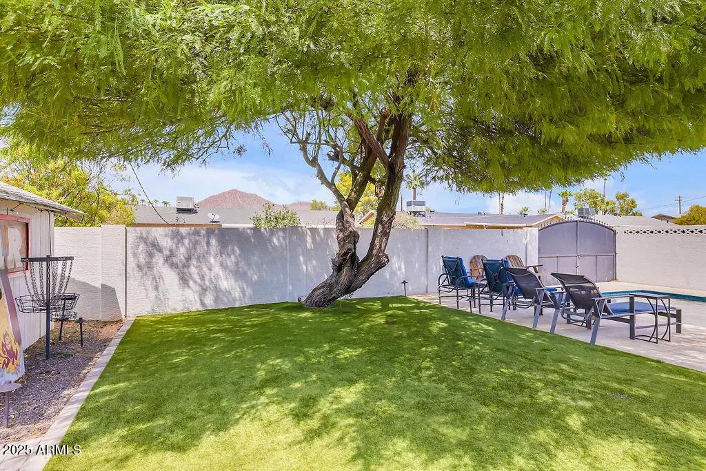 Real Estate Picture 25