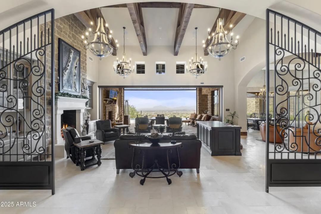 Real Estate Picture 25
