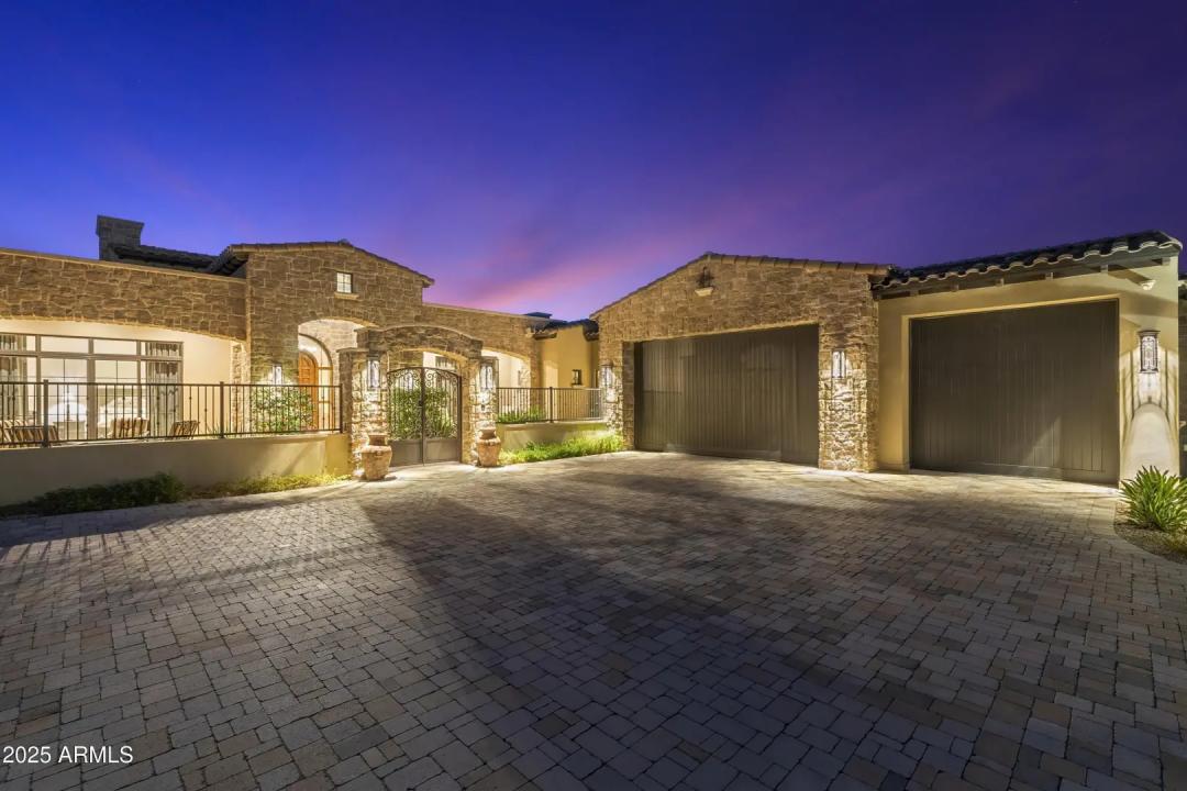 Real Estate Picture 17