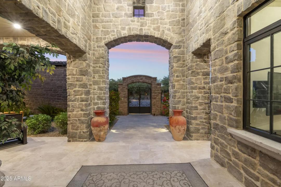 Real Estate Picture 21