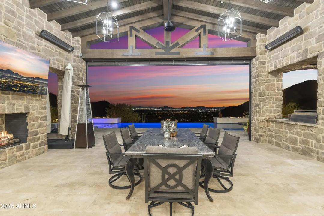 Real Estate Picture 7