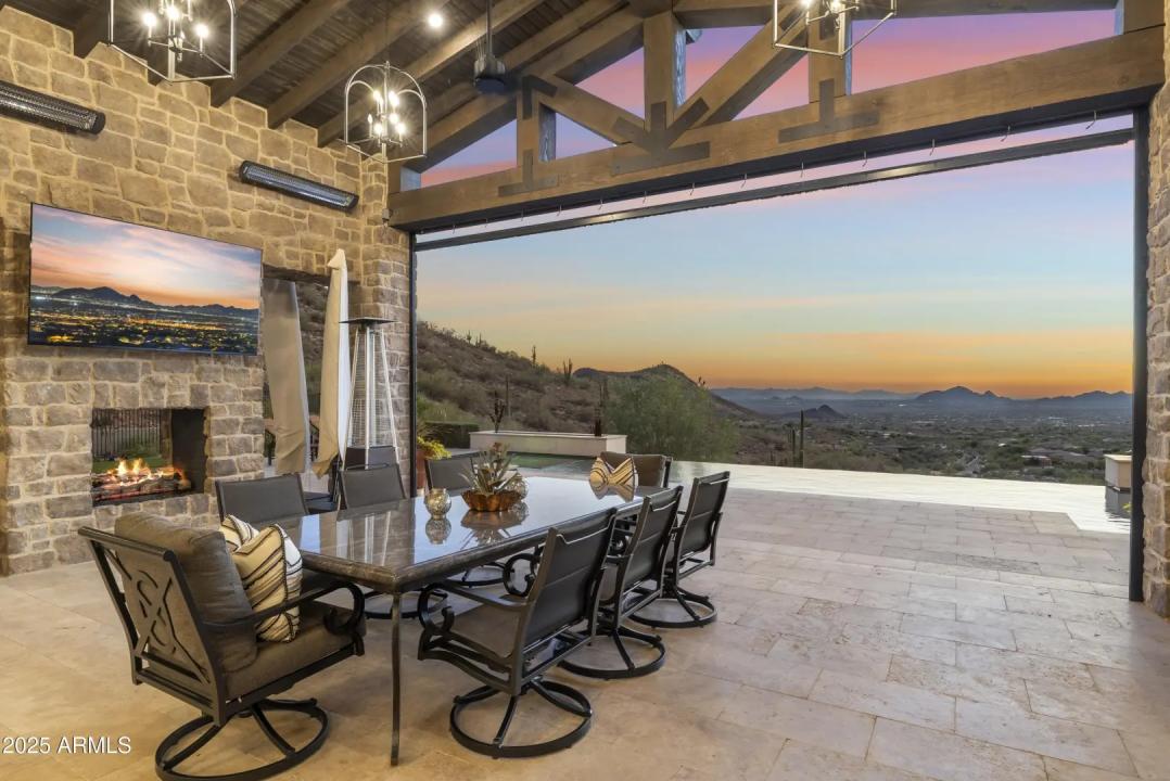 Real Estate Picture 8