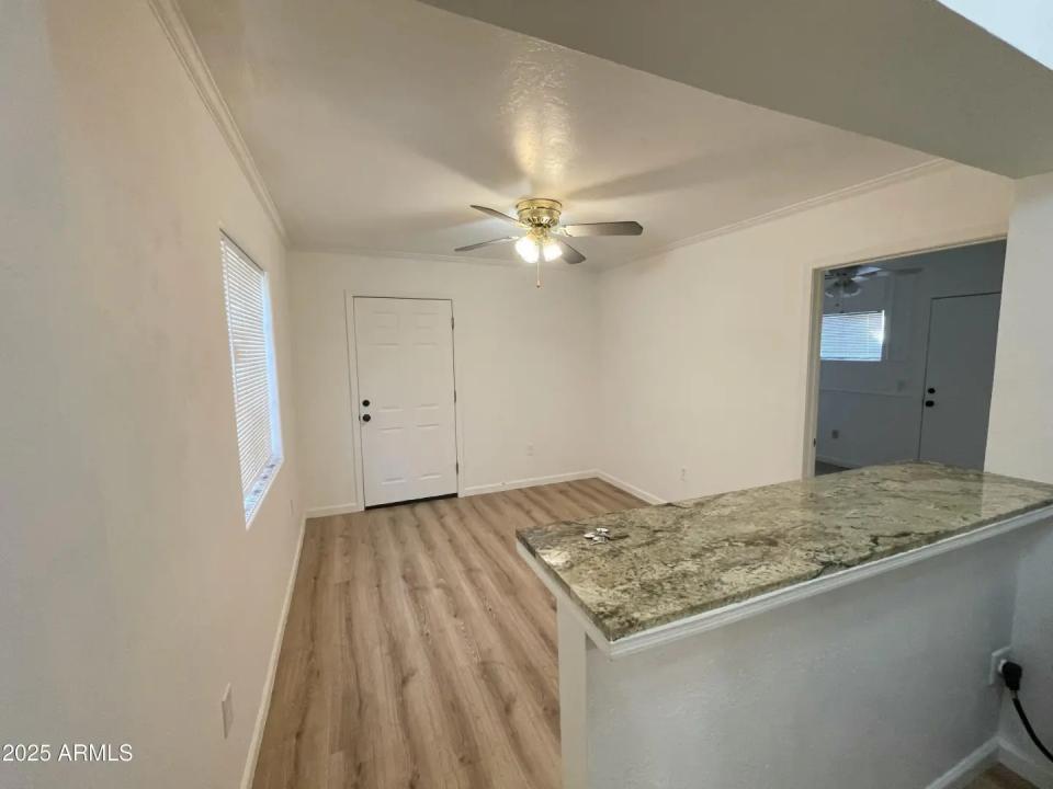 Real Estate Picture 5