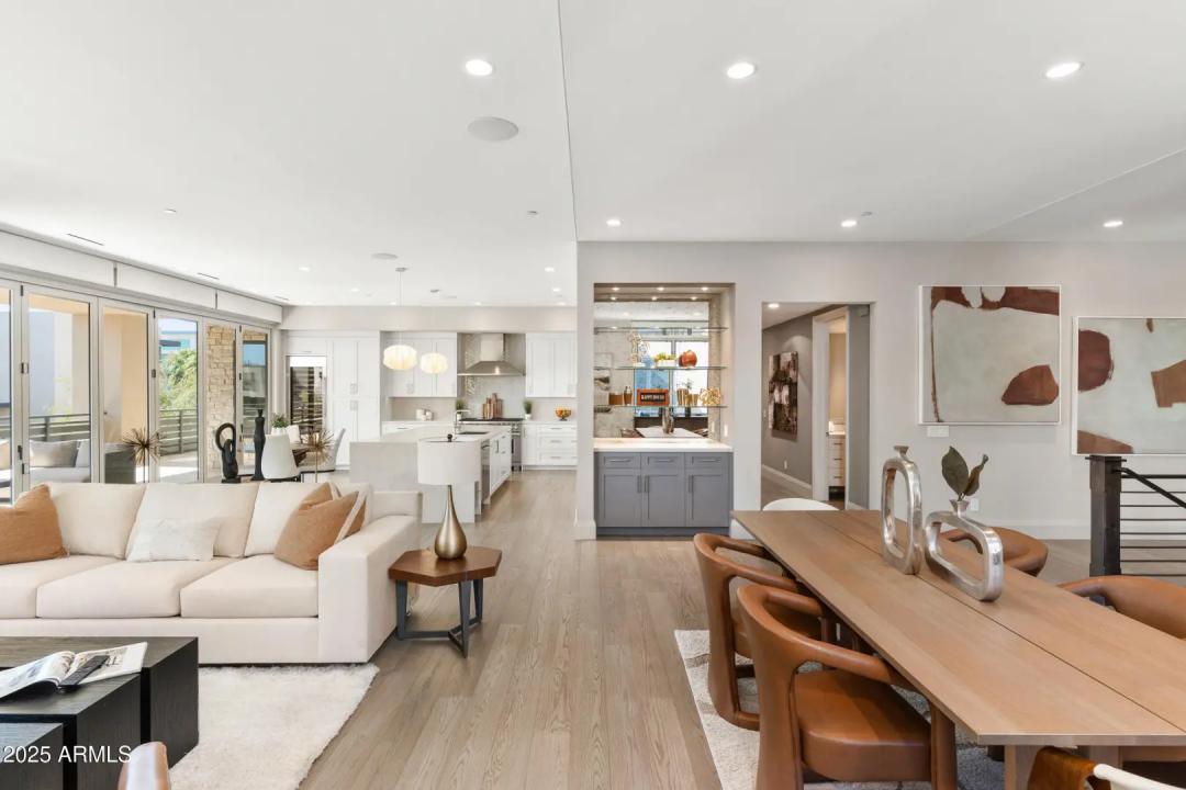 Real Estate Picture 9