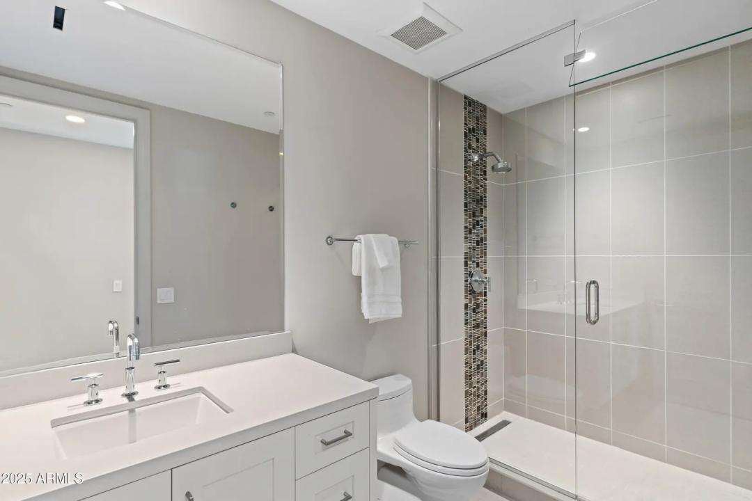 Real Estate Picture 34