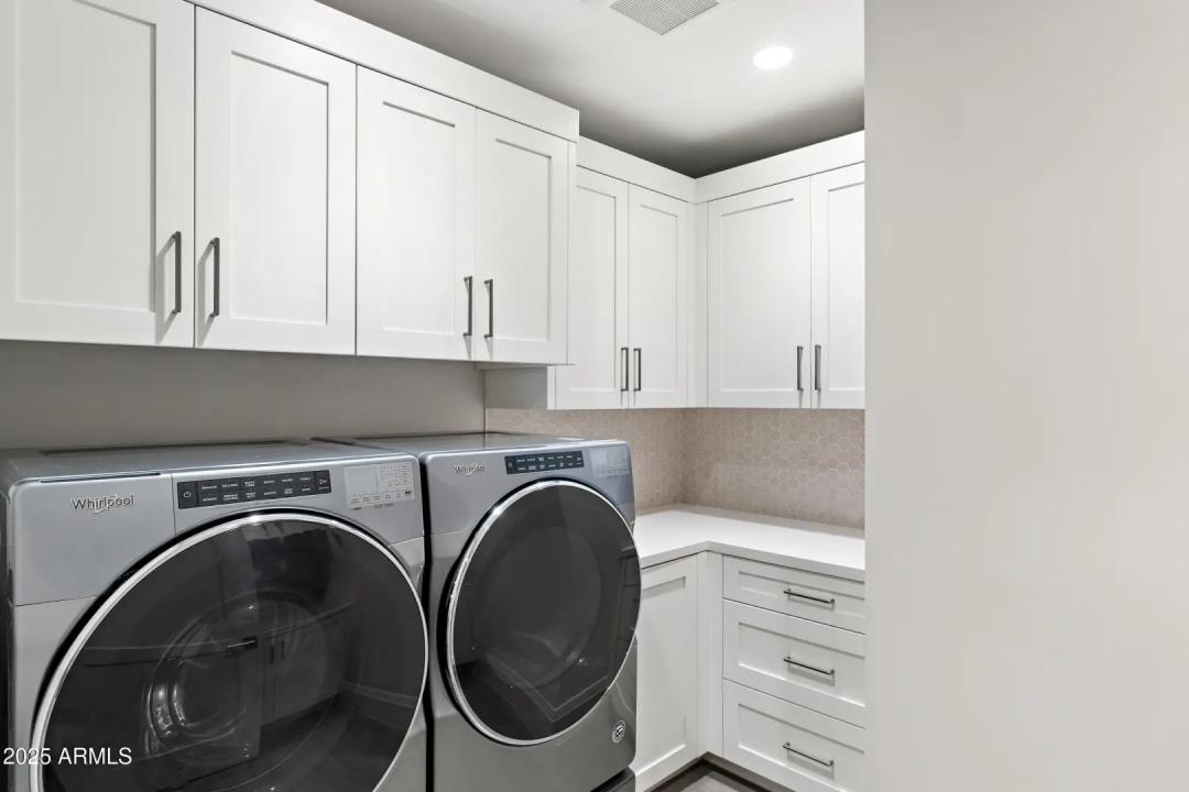 Real Estate Picture 36