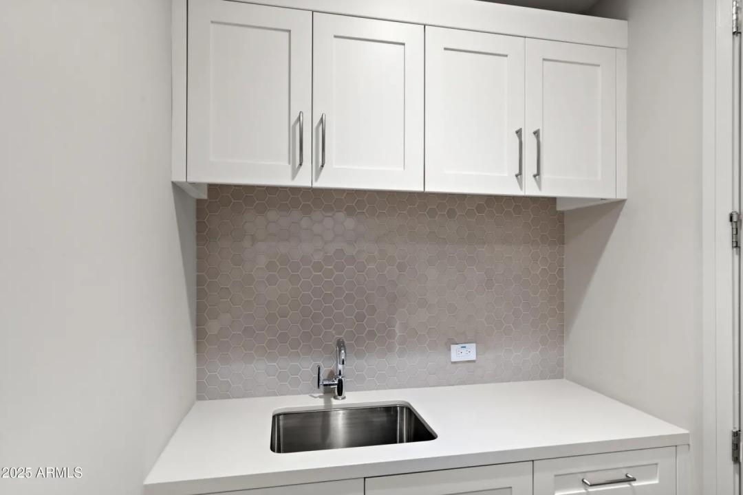 Real Estate Picture 37