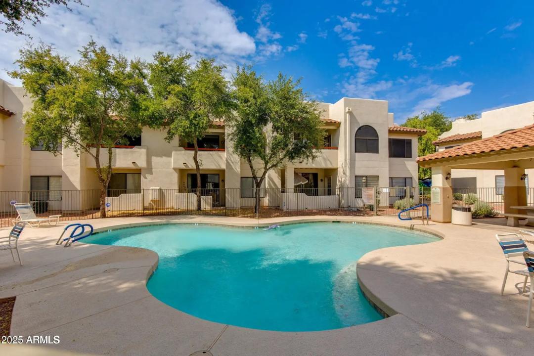 Real Estate Picture 23