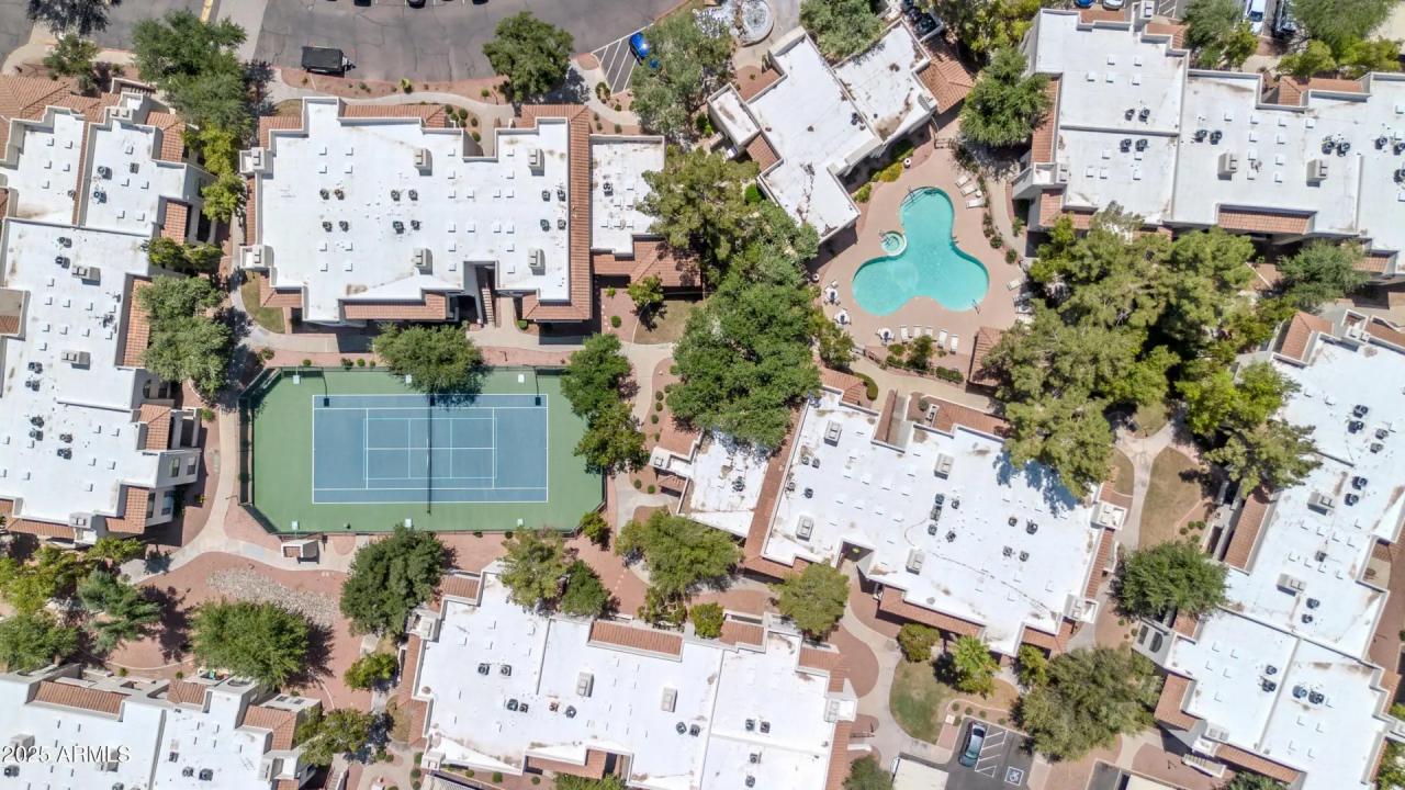 Real Estate Picture 16