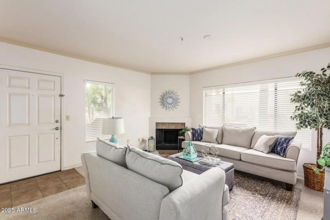 Real Estate Picture 7
