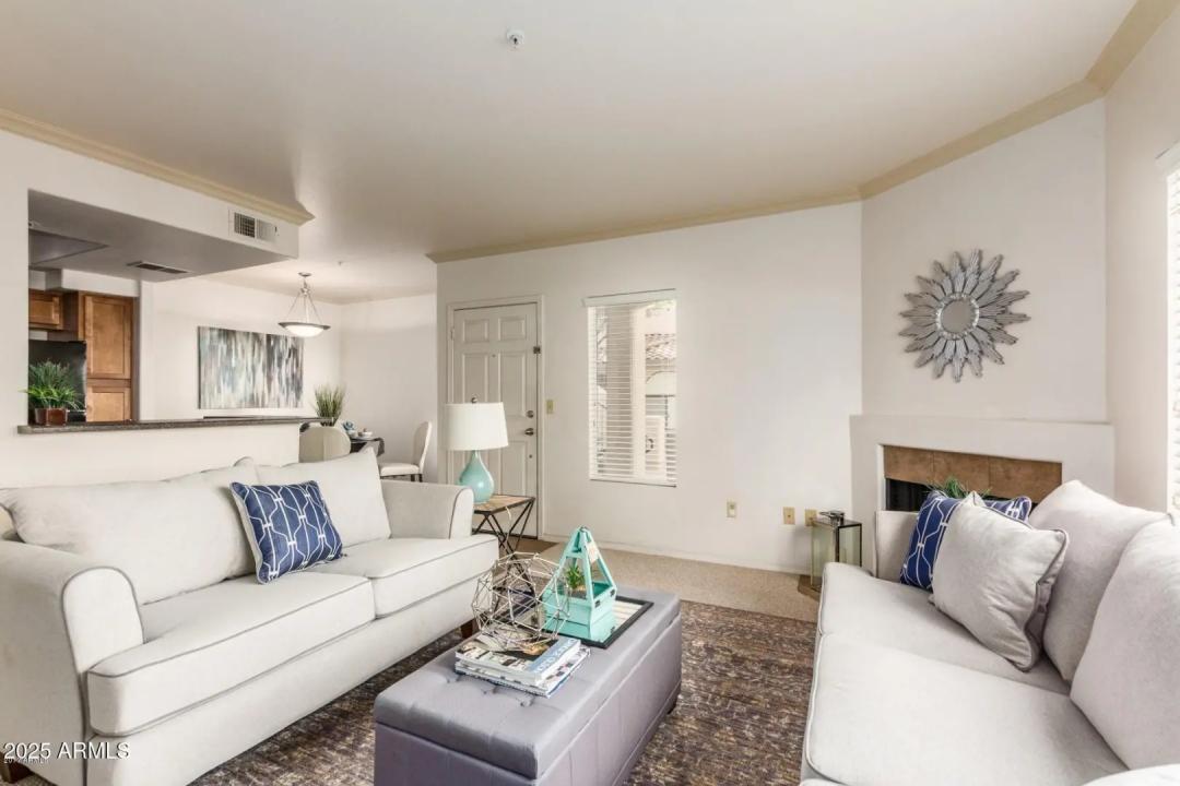 Real Estate Picture 9
