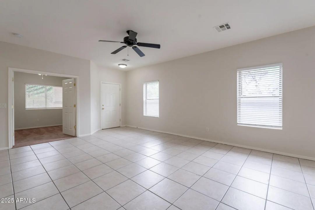 Real Estate Picture 9