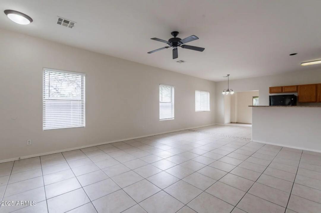 Real Estate Picture 10