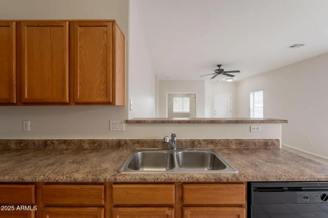Real Estate Picture 15