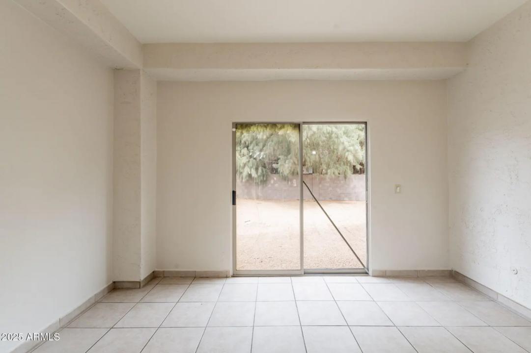 Real Estate Picture 23