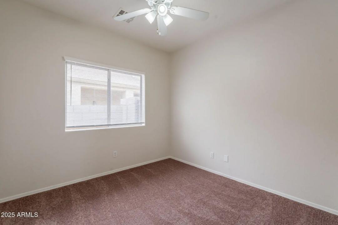 Real Estate Picture 30