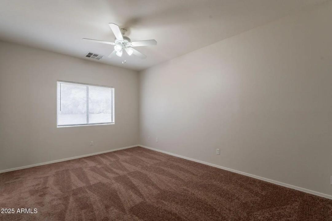 Real Estate Picture 35