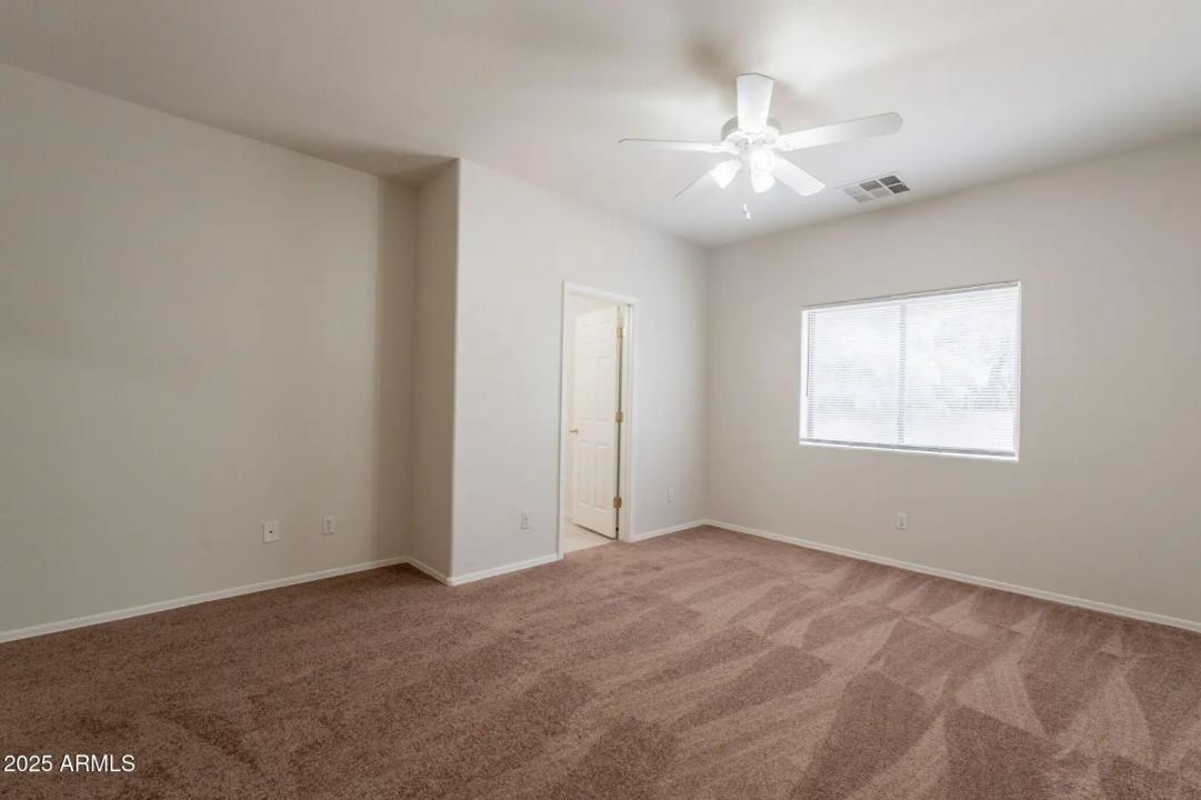 Real Estate Picture 36