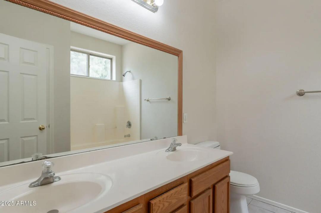 Real Estate Picture 38