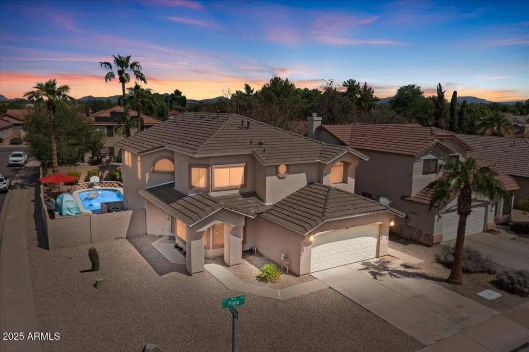 Real Estate Picture 1