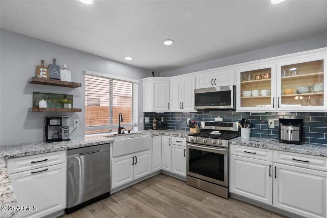 Real Estate Picture 21