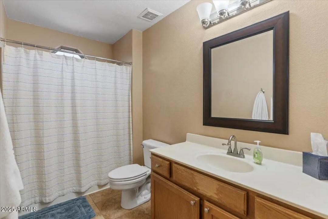 Real Estate Picture 38