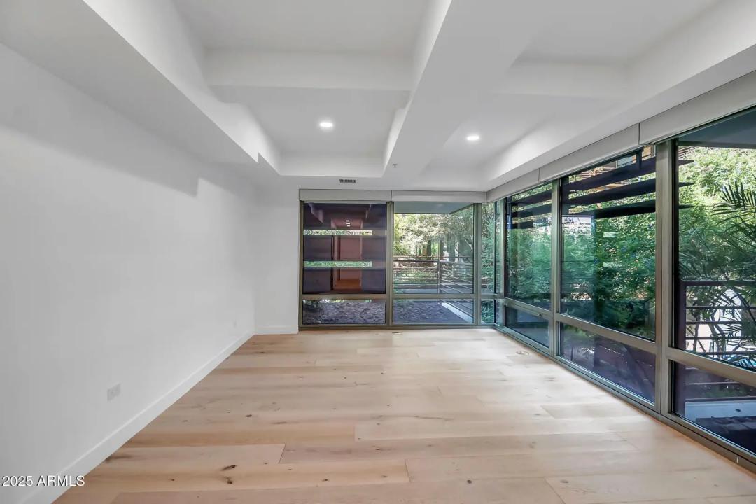 Real Estate Picture 20
