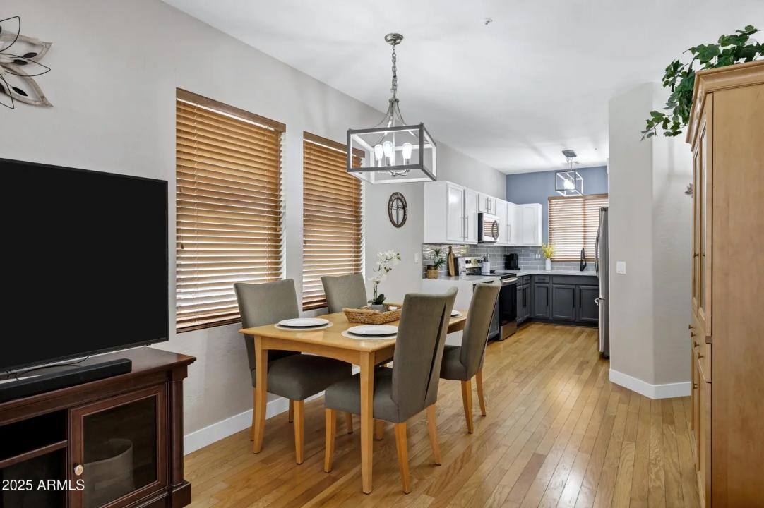 Real Estate Picture 13