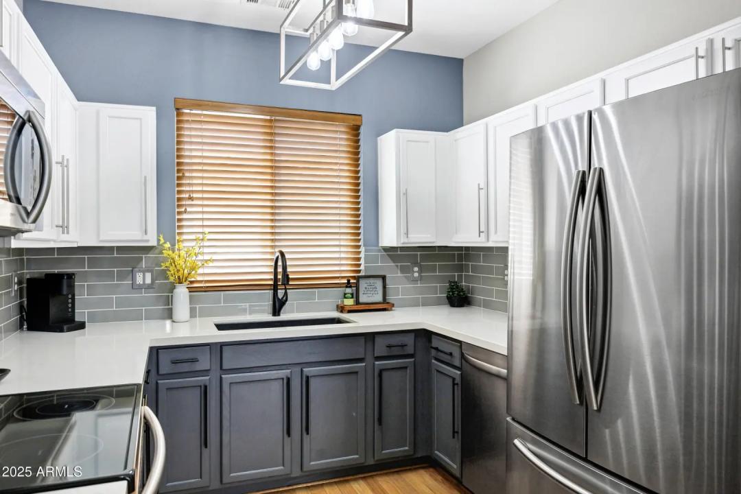 Real Estate Picture 17