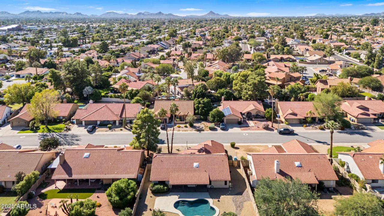 Real Estate Picture 50