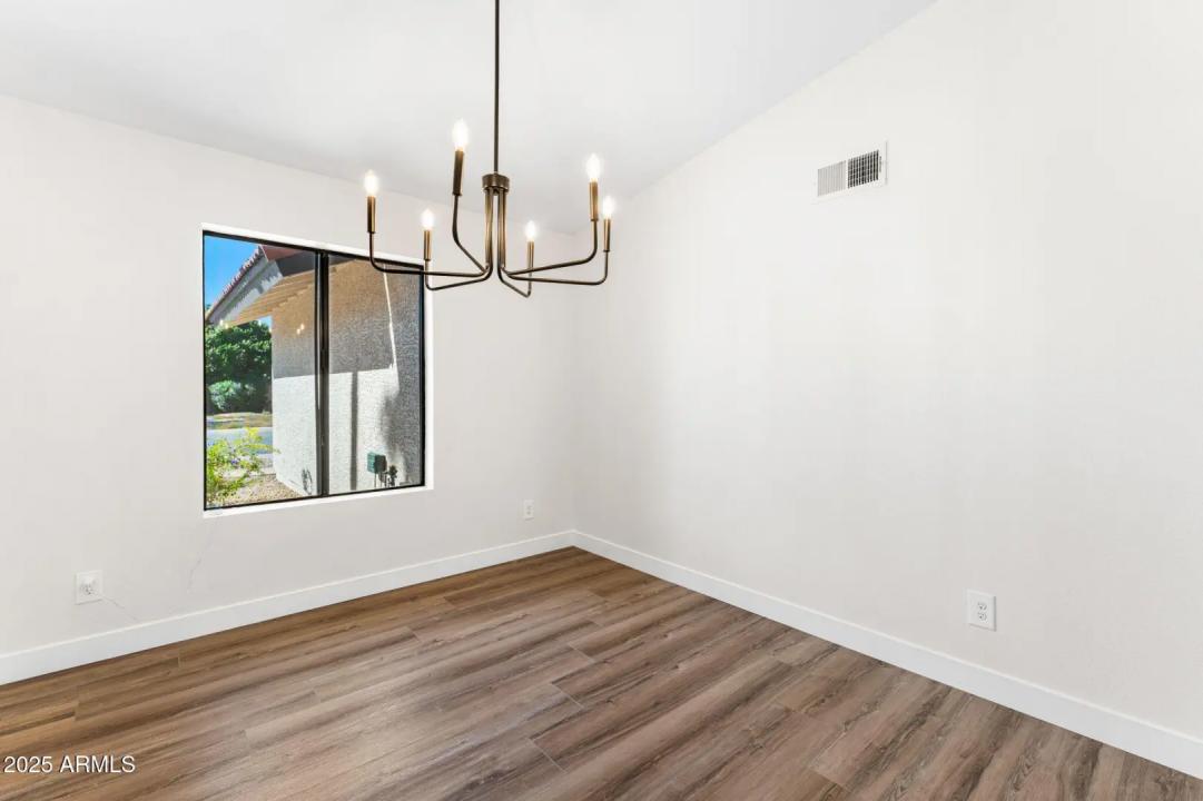 Real Estate Picture 19