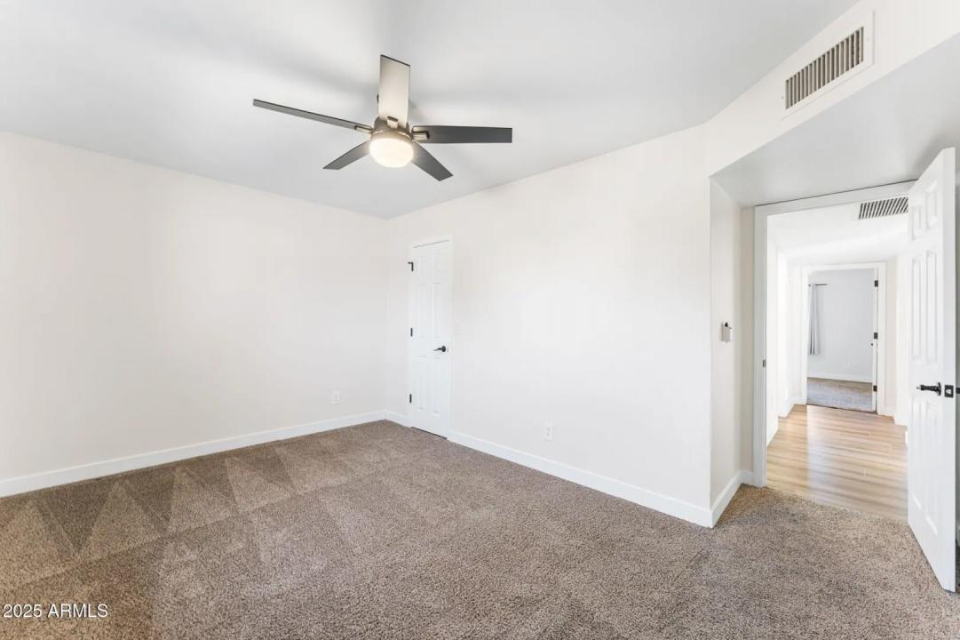 Real Estate Picture 34